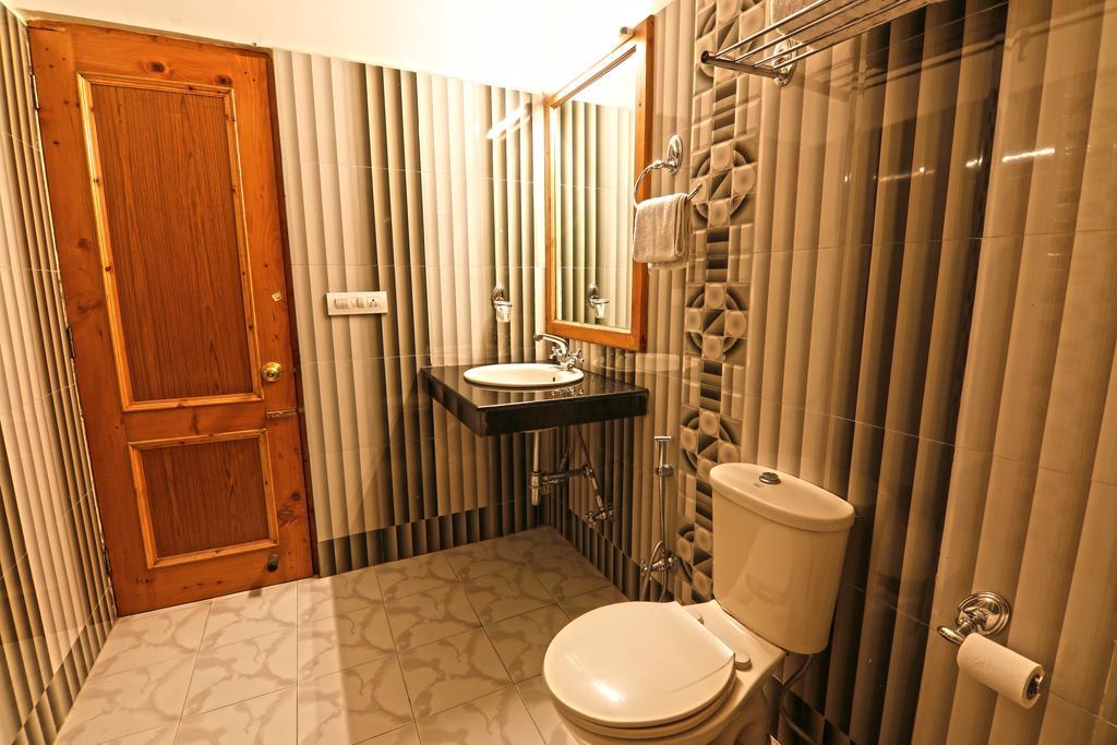 Hotel Prini Inn มะนาลี ภายนอก รูปภาพ