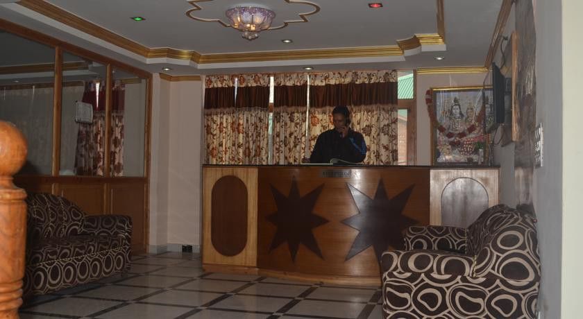 Hotel Prini Inn มะนาลี ภายนอก รูปภาพ